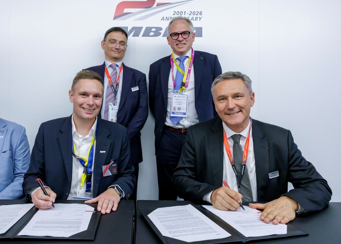 Signing of the contract with UNIFLY