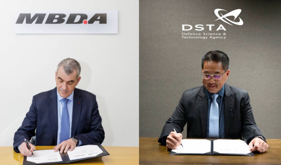 (From left) Executive Group Director Programmes and Managing Director of MBDA France, Mr Stéphane Reb and DSTA Deputy Chief Executive (Operations), Mr Roy Chan
