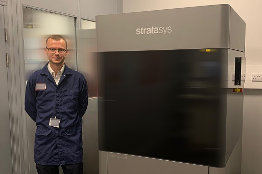 Engineer with 3d printer