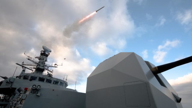 CAMM-Missile-Sea-Ceptor-trials-2-%C2%A9-MBDA-640x360.jpg